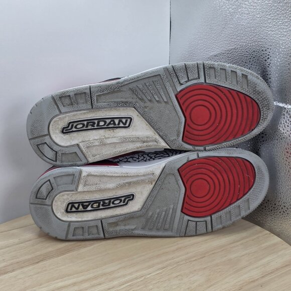 Nike Air Jordan Legacy 312 Low Fire Red/White Womens size 7.5  CD9054-160 GS6Y - Picture 8 of 9